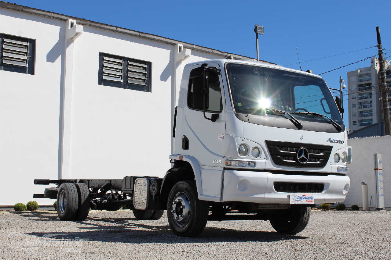 CAMINHAO MERCEDES-BENZ MB 815 Chassis 3/4 4x2 São Cristóvão Caminhões SAO JOSE SANTA CATARINA SC